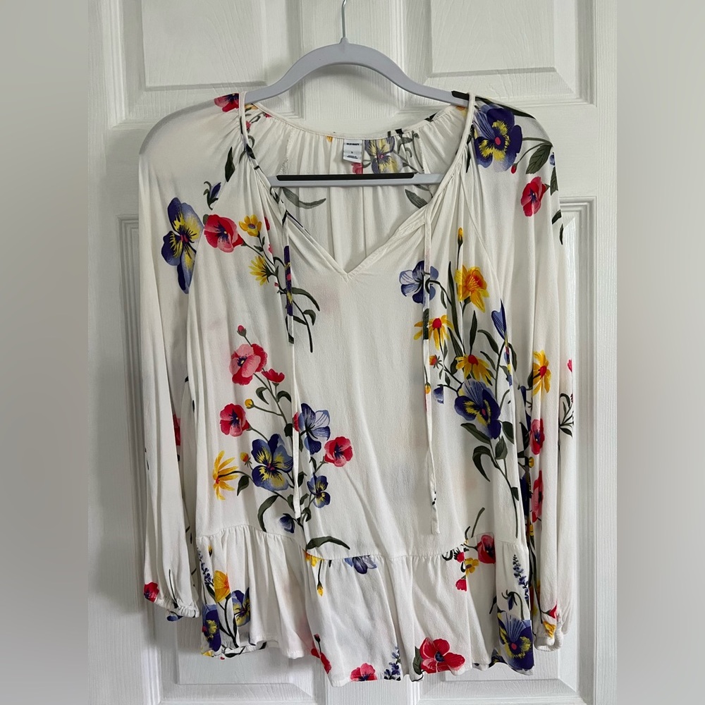 Old Navy Women’s Floral Blouse